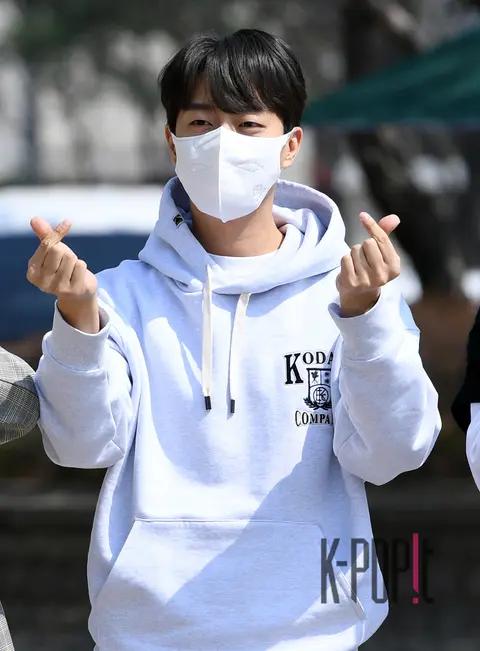Yoon Du-jun (HIGHLIGHT) — Arrival
