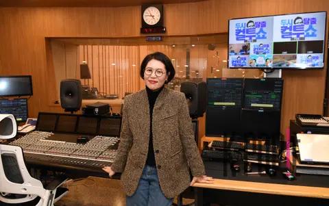 Hong Su-jeong — Interview
