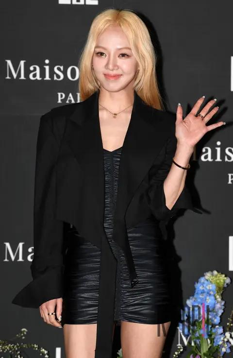 HyoYeon (Girls' Generation) — Launch