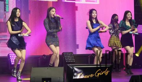 Brave Girls — Showcase