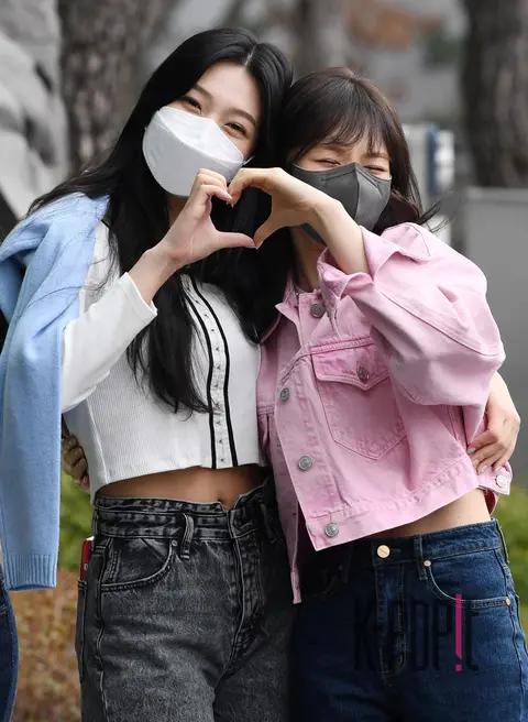 Joy (Red Velvet), Wendy — Arrival