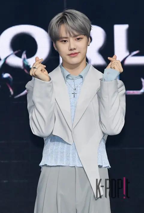 Berry (Nine.I) — Showcase