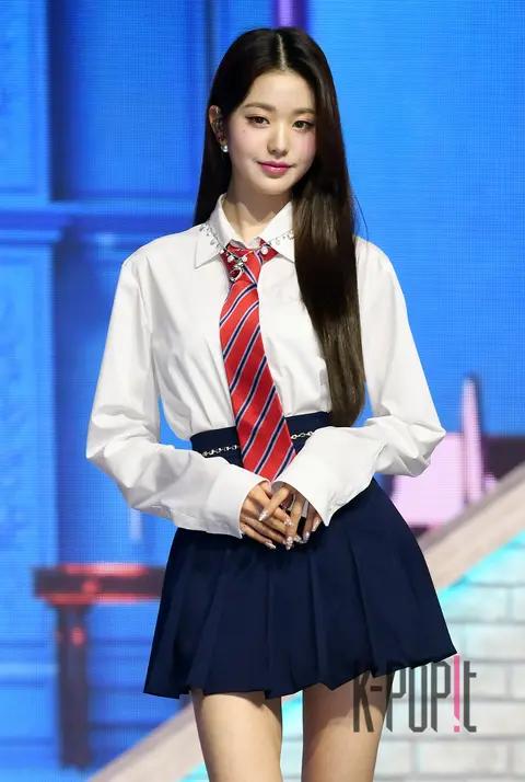 Wonyoung (IVE) — Showcase