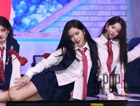 Yujin (IVE), Won-young — Showcase