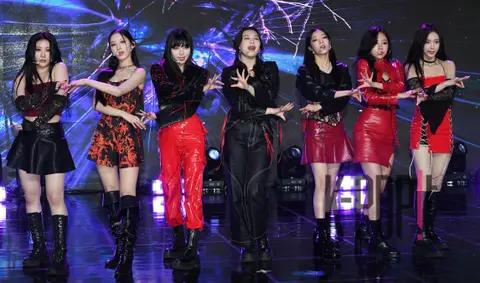PURPLE KISS — Showcase