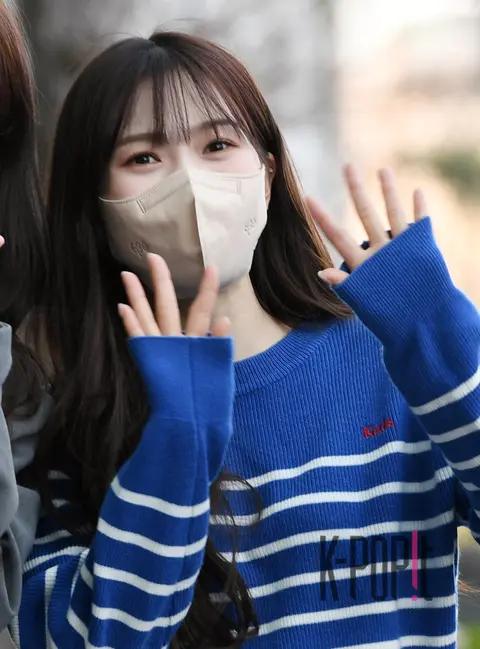 Hyojung (OH MY GIRL) — Arrival