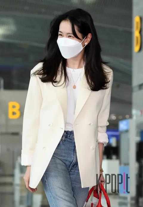 Son Ye-jin — Airport