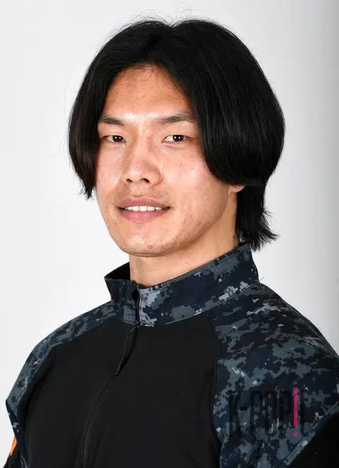 Lee Min-gon — Interview