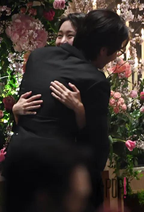 Kim Tae-hyun, Mi-ja — Wedding