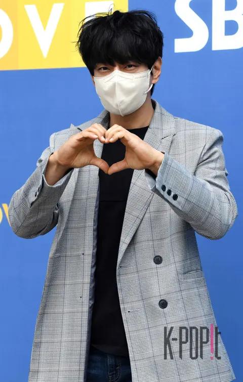 Hwang Chi-yeul — Arrival
