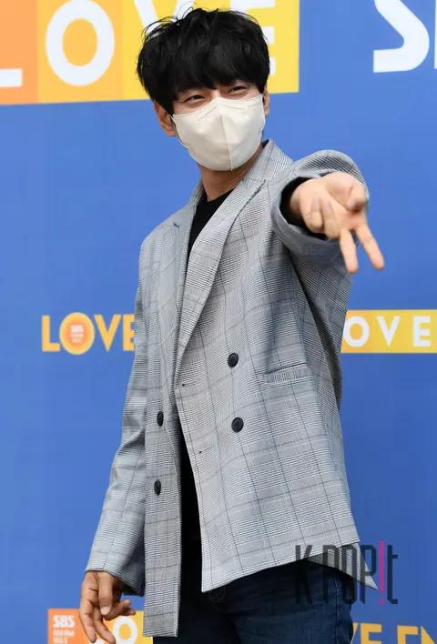 Hwang Chi-yeul — Arrival