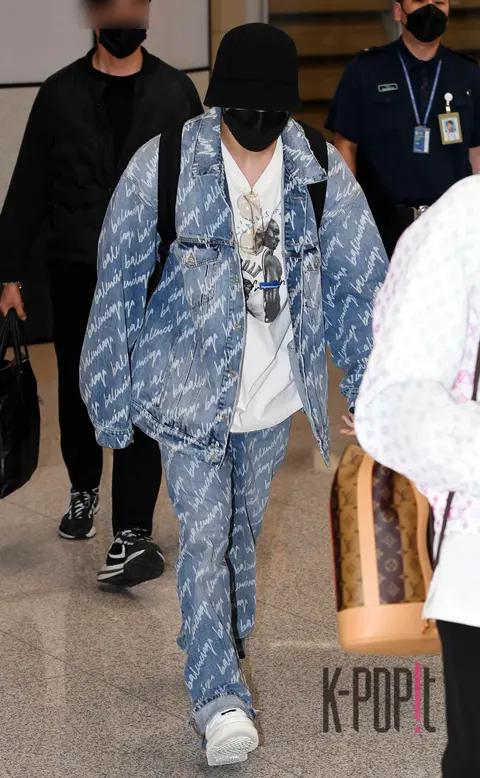 Jungkook (BTS) — Airport