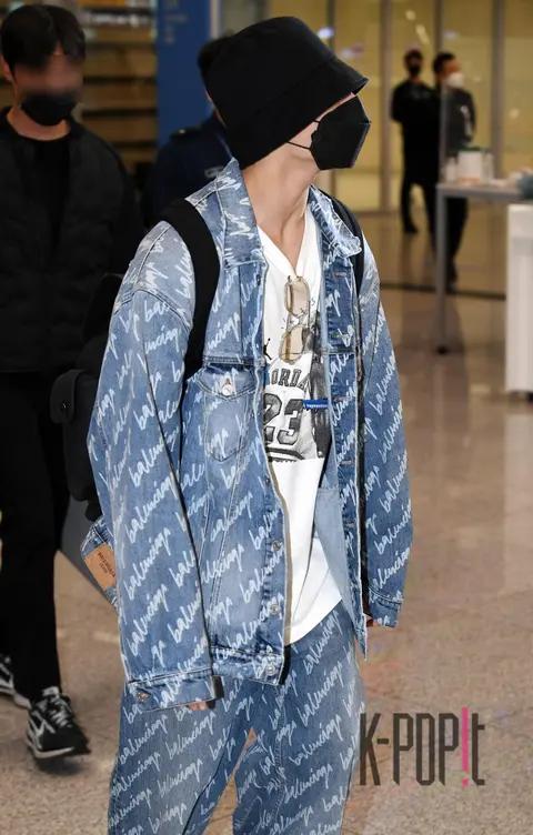 Jungkook (BTS) — Airport
