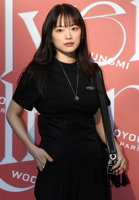 Chun Woo-hee — Launch