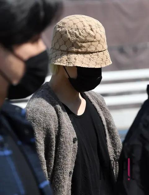 San (ATEEZ) — Airport