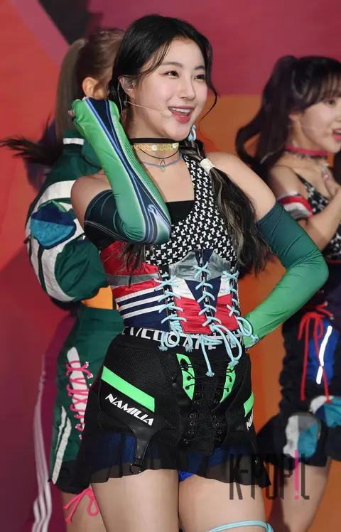 Aeschilin Ye-ju — Showcase