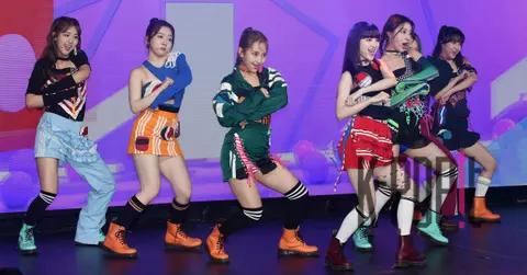 ICHILLIN' — Showcase