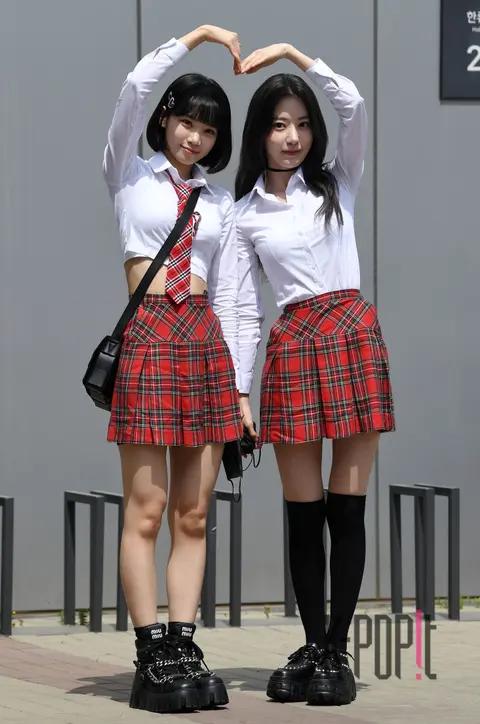 Kim Chae-won, Miyawaki Sakura — Arrival