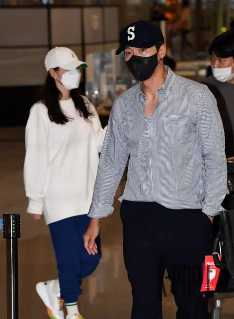 Hyun Bin, Son Ye-jin — Airport