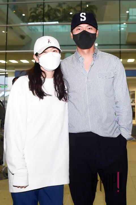Hyun Bin, Son Ye-jin — Airport