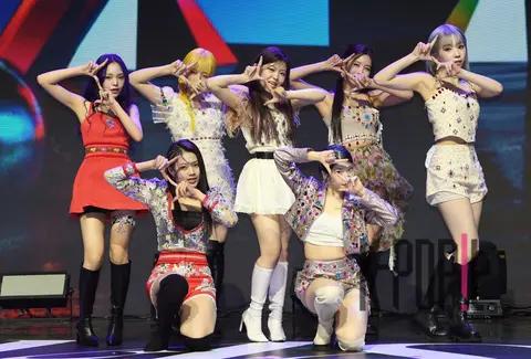 CLASS:y — Showcase
