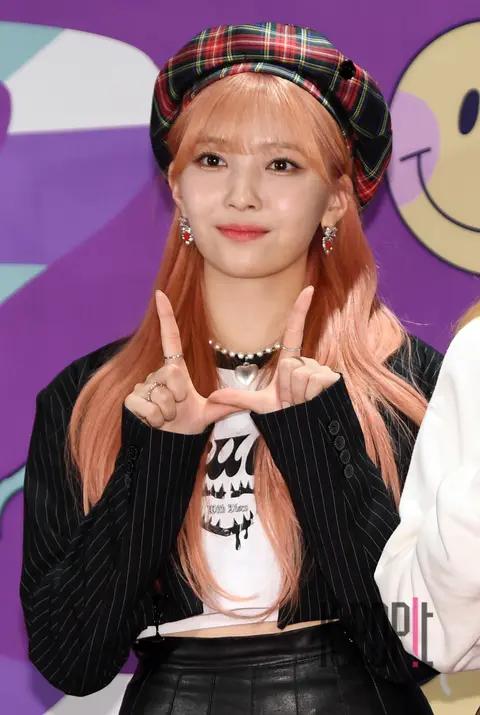Mayuka (NiziU) — KCON Photowall — 2022-05-08