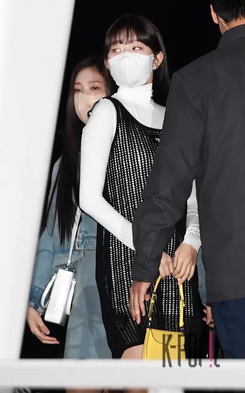 REI (IVE), Lee Seo — Airport