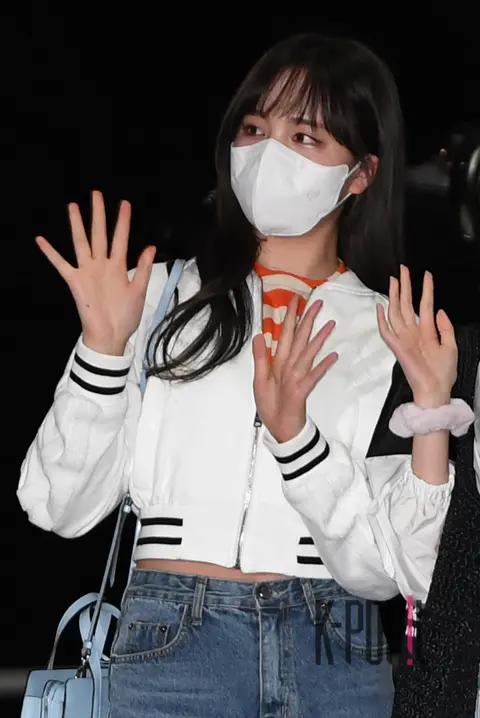 Liz (IVE) — Airport