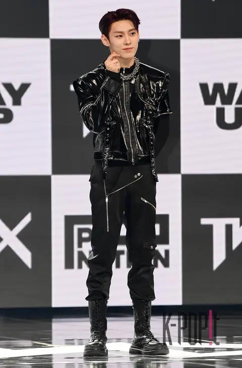 Woo Kyung-jun (&TEAM) — Showcase