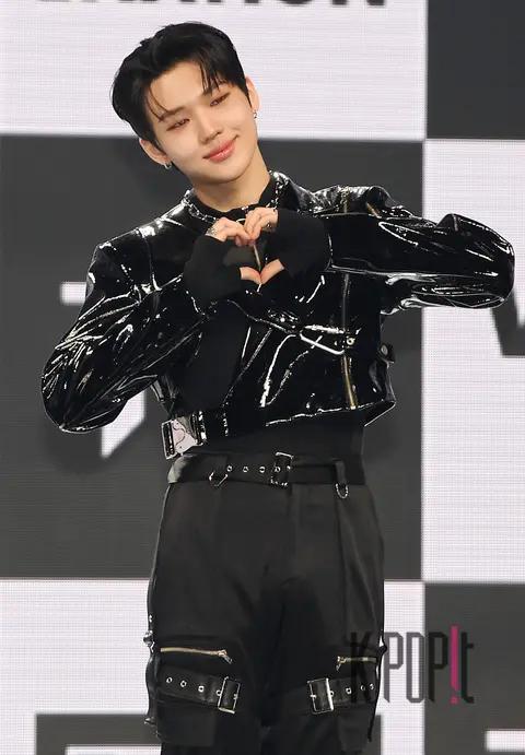 Cheon Jun-hyuk (TNX) — Showcase