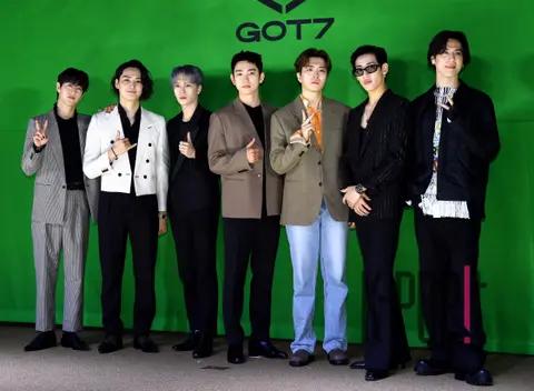 GOT7 — GOT7 Press Conference, Arrival