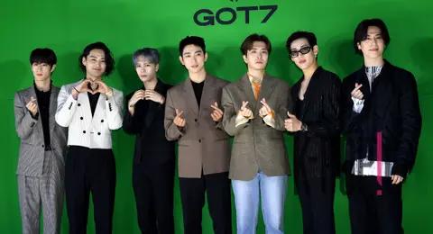 GOT7 — GOT7 Press Conference, Arrival