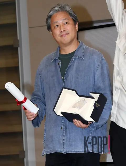 Director Park Chan-wook — Airport