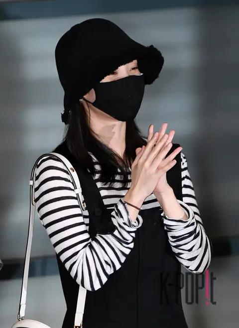 Lee Ji-eun — Airport