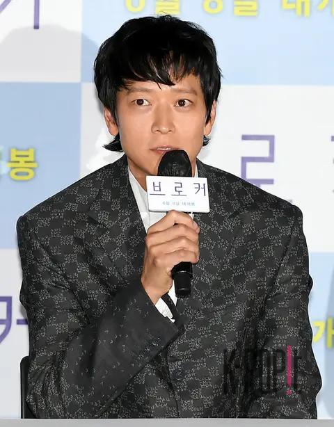Kang Dong-won — Broker Press Screening