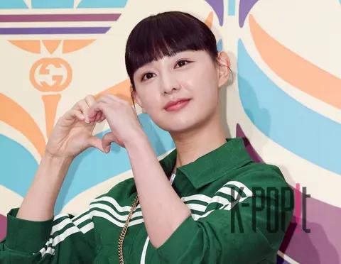 Kim Ji-won — Launch