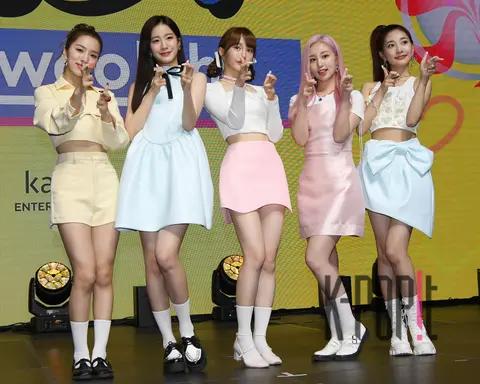 Woo-ah — Showcase