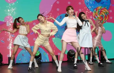Woo-ah — Showcase