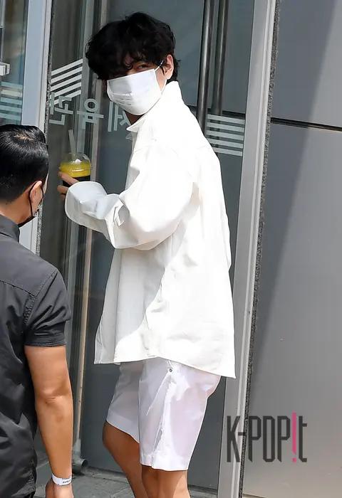 V (BTS) — Arrival