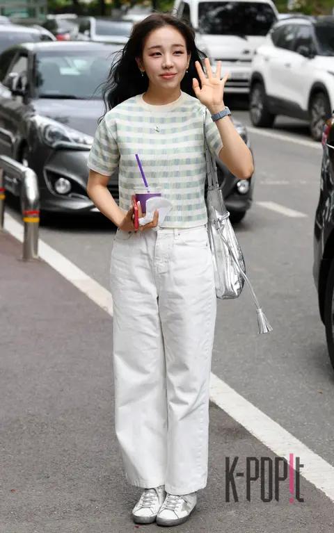Baek Ah-yeon — Arrival