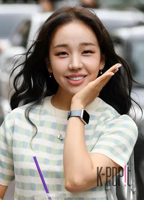 Baek Ah-yeon — Arrival