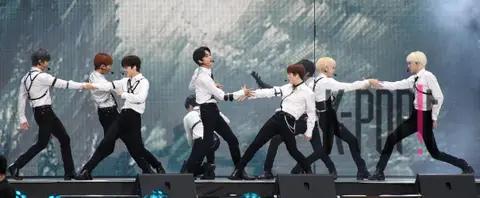 CRAVITY — Dream Concert