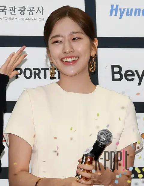 Ahn Yu-jin (IVE) — Dream Concert Photowall