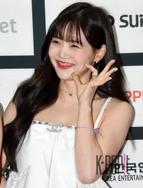 Hyojung (OH MY GIRL) — Dream Concert Photowall