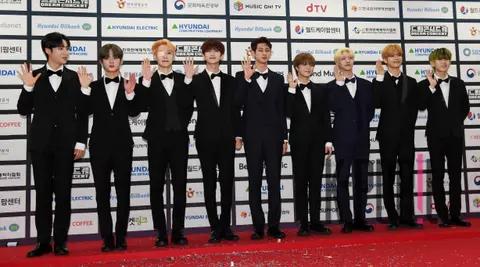 UNITE — Dream Concert Photowall