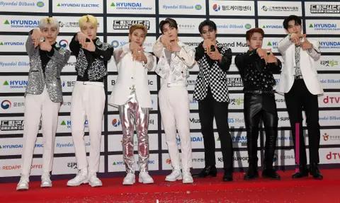 Trend G — Dream Concert Photowall