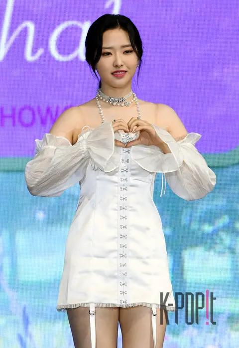 Olivia Hye (LOONA) — Showcase