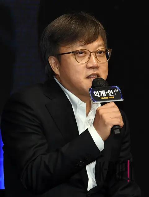 Director Choi Dong-hoon — Alienoid Production Briefing