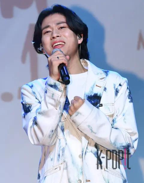 Lee Mu-jin — Showcase