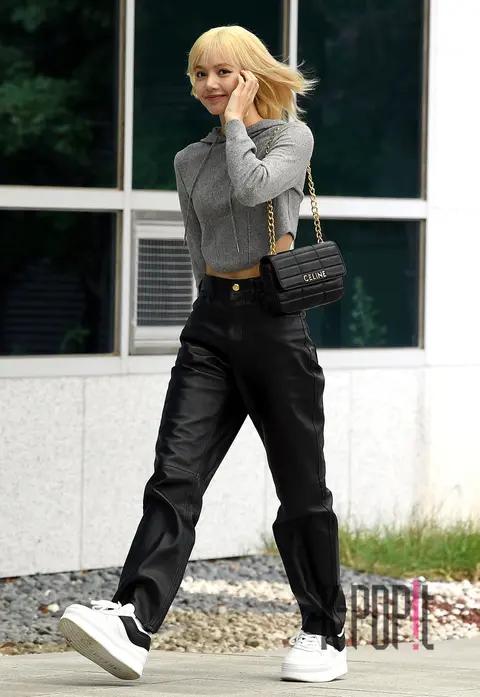LISA (BLACKPINK) — Airport